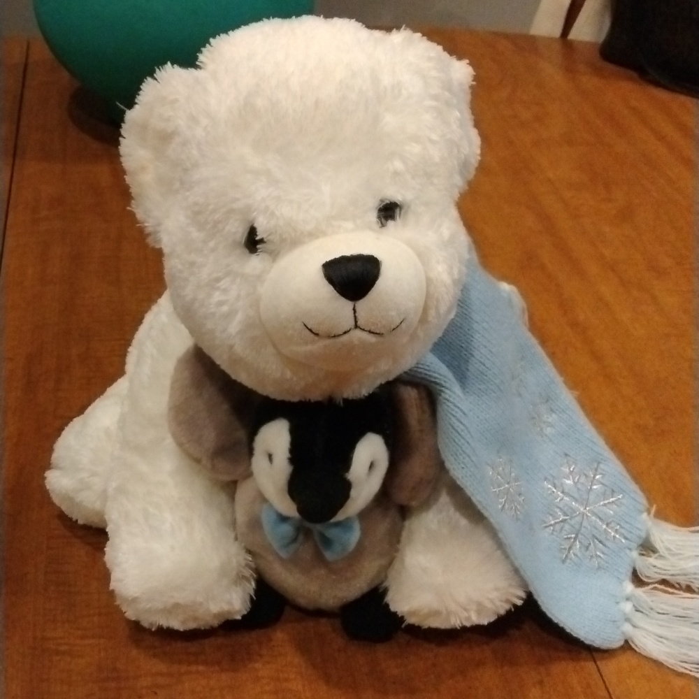 SNOW bear with penguin